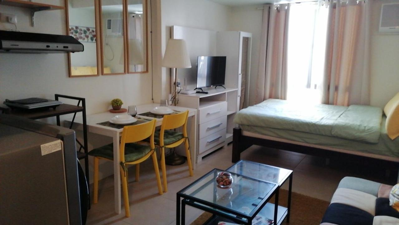 Jmr Serin West Studio Unit Tagaytay City Esterno foto